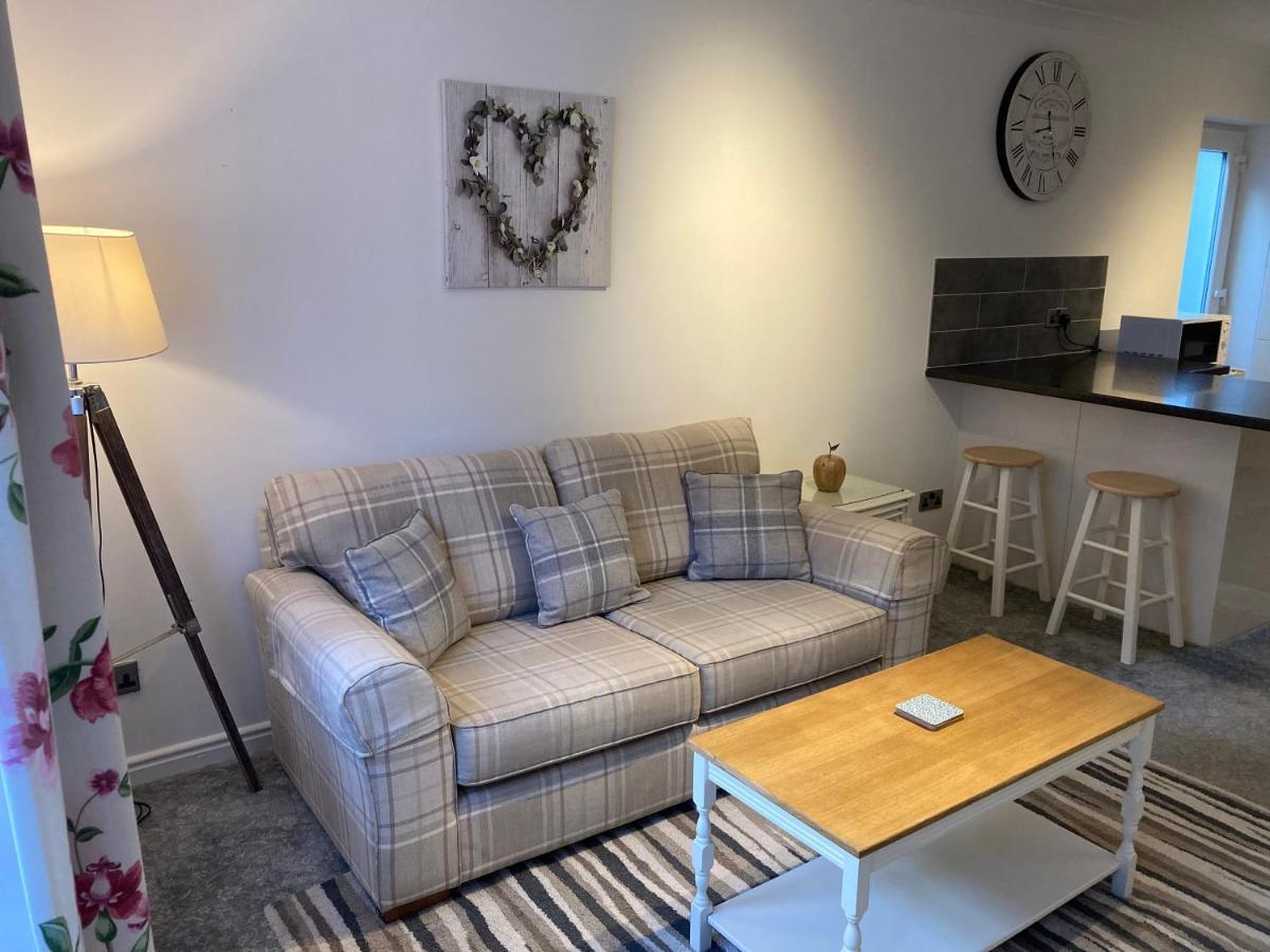 Modern 2 Bedroom Ground Floor Apartment With Parking Ripon City Centre Ngoại thất bức ảnh