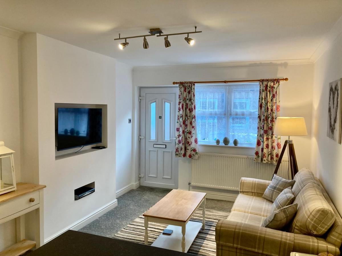 Modern 2 Bedroom Ground Floor Apartment With Parking Ripon City Centre Ngoại thất bức ảnh